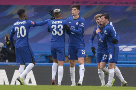 杜兰特28分4助 NBA常规赛火箭主场119-113公牛结束3连败