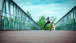 欧冠16强身价对比：皇马、巴萨、阿森纳超10亿欧，布鲁日最低