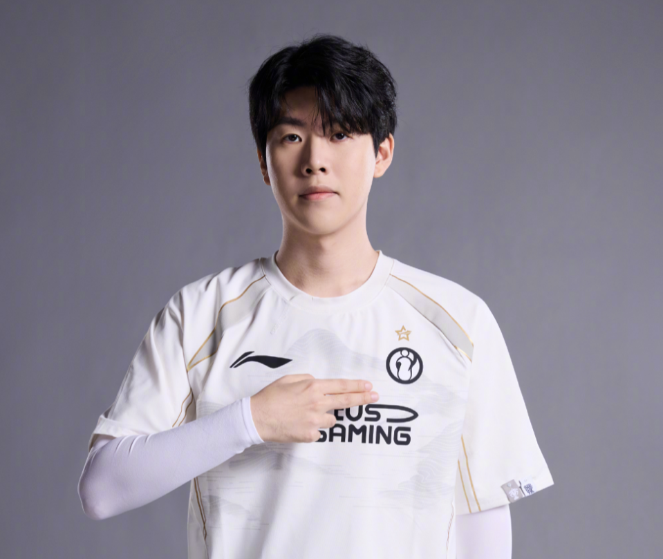 冰球比赛不 冰球比赛不